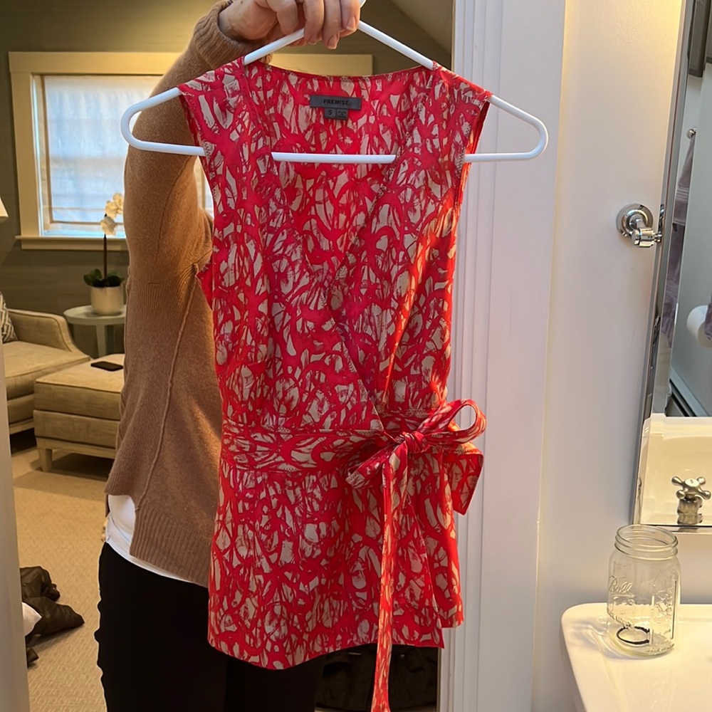 Premise, Sleeveless wrap blouse, 100% silk, Sz S, EUC